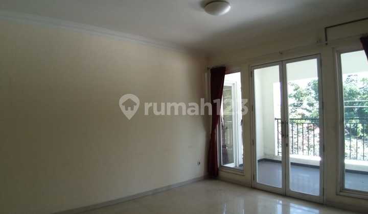 Rumah mewah elit tengah kota Semarang siap huni dekat sekolah internasional dekat tol dijual di jangli raya candisari Semarang selatan 2