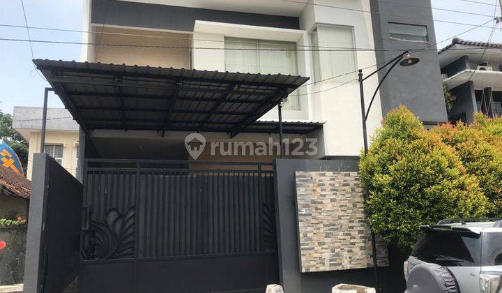 Rumah bagus minimalis tengah kota Semarang siap huni dekat MT Haryono dekat mall Javamall dijual di Nangka Lamper Sompok Semarang tengah 2