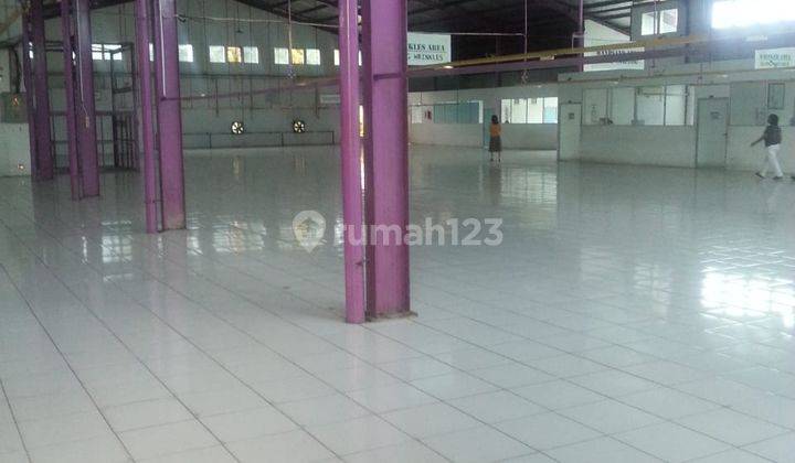 Gudang tengah kota Semarang siap pakai dekat mijen dekat boja disewakan di jalan raya cangkiran Gunungpati Semarang barat 2