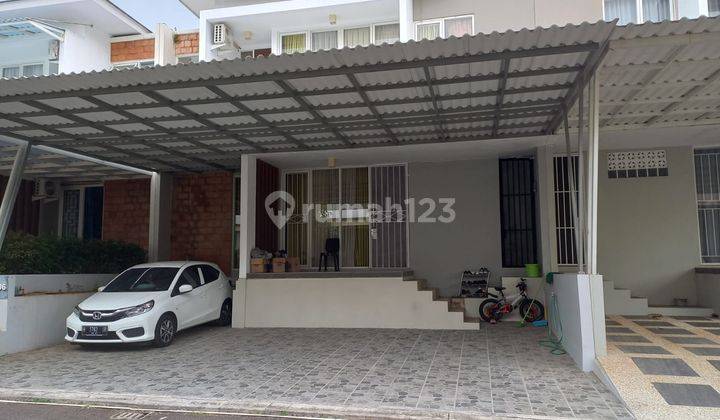 Rumah bagus minimalis tengah kota Semarang siap huni dekat tol dekat KIC gatsu di Ivy Park BSB Citraland ngaliyan Semarang barat 1