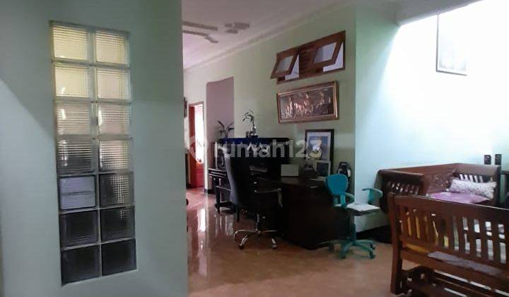 Rumah besar tengah kota Salatiga siap huni dekat kampus UKSW dijual di Sidomulyo Sidomukti Salatiga 23