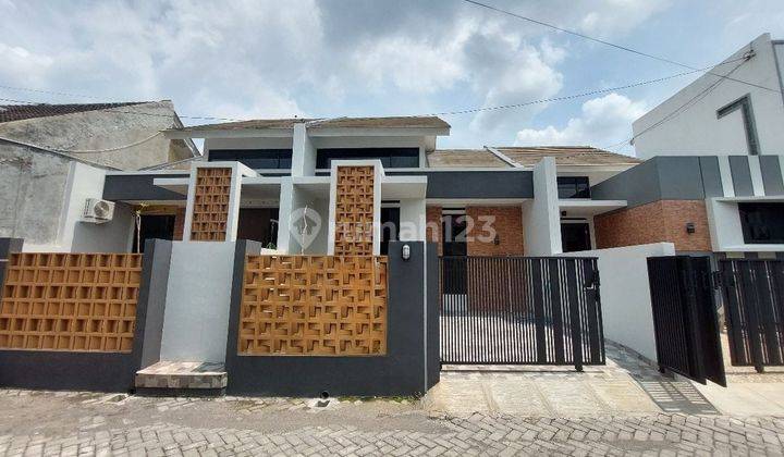 Rumah baru minimalis tengah kota Semarang siap huni dekat tol Gayamsari dijual di Singa kalicari pedurungan Semarang timur 2