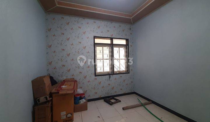 Rumah besar luas tengah kota Semarang siap pakai pusat kuliner dekat stasiun bandara disewakan di Taman Hasanudin Tanah mas Semarang utara 14
