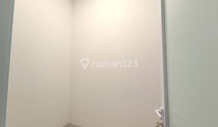 Rumah baru gress modern minimalis bagus tengah kota Semarang daerah elit siap huni dekat tol dekat Akpol dekat sekolah internasional dijual di Graha Candi Golf Jangli Candisari Semarang Selatan