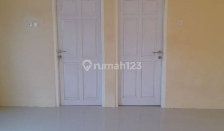 Rumah tengah kota Semarang siap pakai dekat Ungaran gunungpati dekat tol Banyumanik disewakan di Golden paviliun Pudak payung Banyumanik Semarang selatan 3