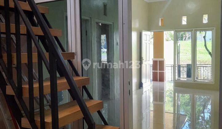 Rumah tengah kota Semarang siap pakai dekat Ungaran gunungpati dekat tol Banyumanik disewakan di Golden paviliun Pudak payung Banyumanik Semarang selatan 17