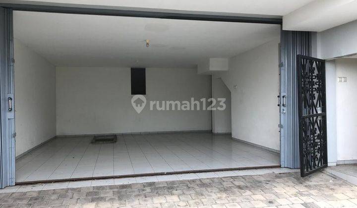 Rumah minimalis modern tengah kota Semarang ada view bagus siap huni dekat tol dekat sekolah internasional dekat akpol dijual di Stonen townhouse papandayan Gajahmungkur Semarang atas 2