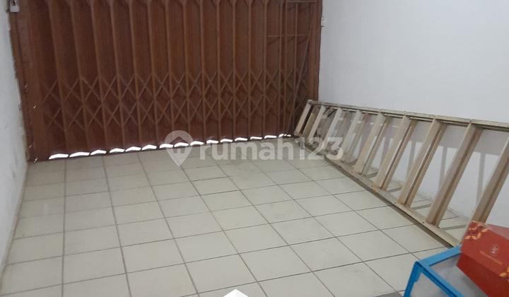 Rumah minimalis tengah kota Semarang siap pakai dekat bandara pelabuhan stasiun dekat sekolah disewakan di Drupadi Indraprasta plombokan Semarang Utara 13