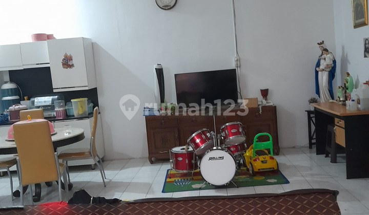 Rumah minimalis tengah kota Semarang siap pakai dekat bandara pelabuhan stasiun dekat sekolah disewakan di Drupadi Indraprasta plombokan Semarang Utara 14
