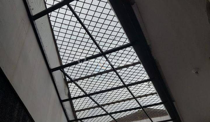 Rumah minimalis tengah kota Semarang siap pakai dekat bandara pelabuhan stasiun dekat sekolah disewakan di Drupadi Indraprasta plombokan Semarang Utara 22