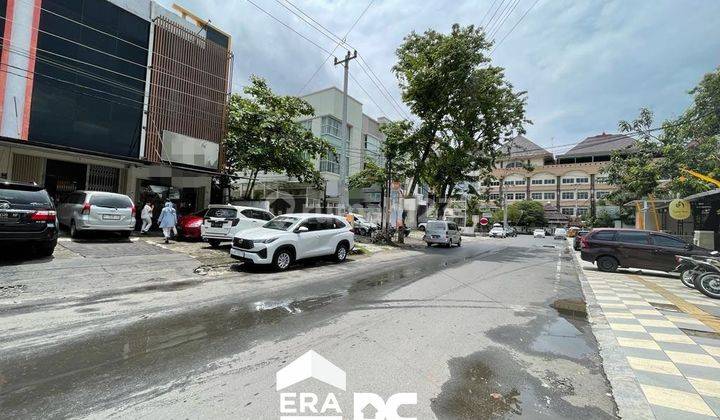 Ruko strategis tengah kota Semarang pusat kota ramai pusat bisnis siap pakai dekat kampus Undip Pleburan dijual di Erlangga pleburan Semarang tengah 7