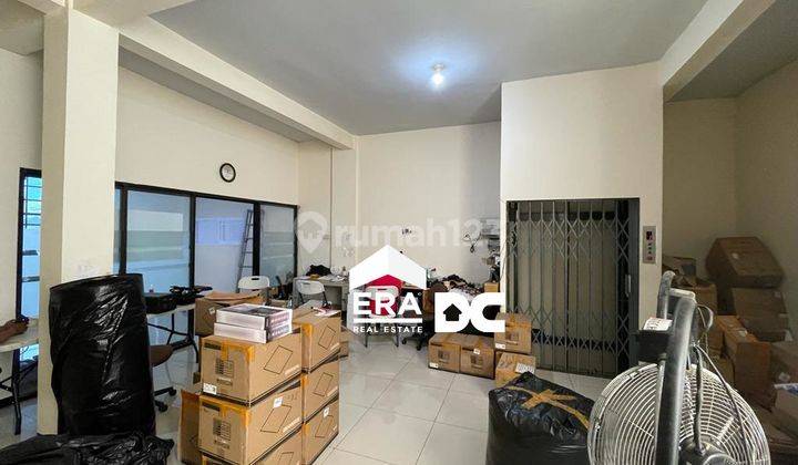 Ruko gandeng strategis tengah kota Semarang pusat kota ramai pusat bisnis siap pakai dekat kampus Undip Pleburan dijual di Erlangga pleburan Semarang tengah 17