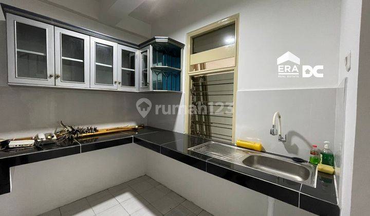 Rumah luas tengah kota Semarang siap pakai dekat bandara disewakan di Puri Anjasmoro Semarang barat 6