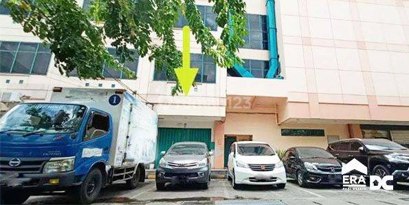 Ruko strategis tengah kota Semarang kawasan area komersial pusat bisnis yang ramai siap pakai disewakan di mall Citraland Simpang lima Semarang tengah 8