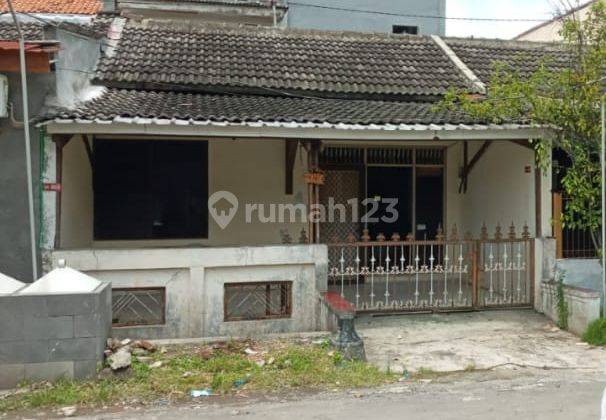 Rumah murah dihitung tanah tengah kota Semarang strategis ramai dekat pusat bisnis dekat kampus USM dekat Lik dijual di Graha Mukti Tlogosari Pedurungan Semarang timur 1