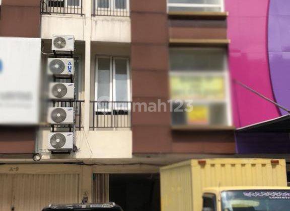 Ruko tengah kota Semarang di kompleks ruko strategis ramai di Saka square jl raya majapahit gayamsari Semarang tengah 5