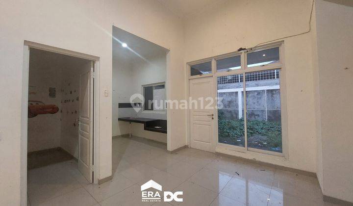 Rumah minimalis tengah kota Semarang siap pakai dekat bandara dekat tol disewakan di graha padma semarang barat 2
