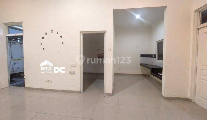 Rumah minimalis tengah kota Semarang siap pakai dekat bandara dekat tol disewakan di graha padma semarang barat 6