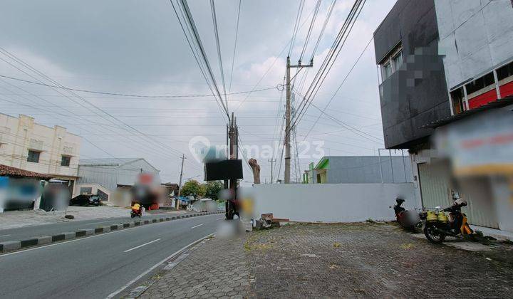 Ruko strategis tengah kota Semarang siap pakai dekat kampus Unimus dekat RS Primaya dijual di Kedungmundu Semarang tengah 8