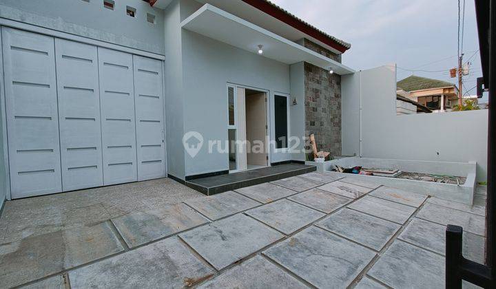 Rumah baru modern minimalis tengah kota Semarang siap huni dekat bandara dekat tol dekat pelabuhan dekat sekolah DCS dijual di Puri Anjasmoro Semarang barat 1