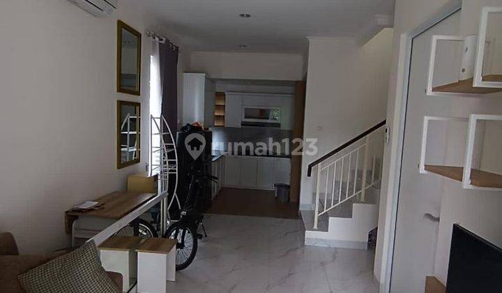 Rumah minimalis tengah kota Semarang siap pakai dekat RS Kariadi disewakan di Paramount village Simongan Manyaran Semarang barat 7