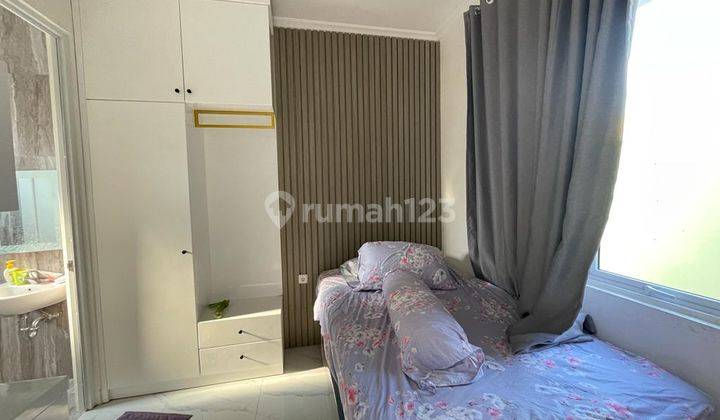 Rumah minimalis tengah kota Semarang siap pakai dekat RS Kariadi disewakan di Paramount village Simongan Manyaran Semarang barat 11