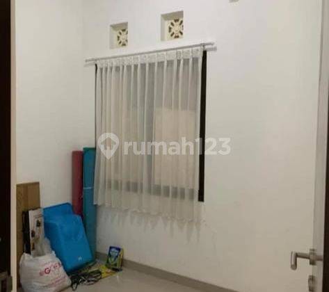ruang keluarga rumah tengah kota semarang siap