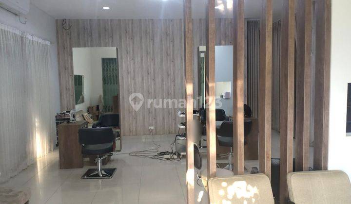 Rumah modern minimalis tengah kota Semarang strategis ramai bisa untuk usaha siap pakai dijual di Singosari pleburan Semarang tengah 1