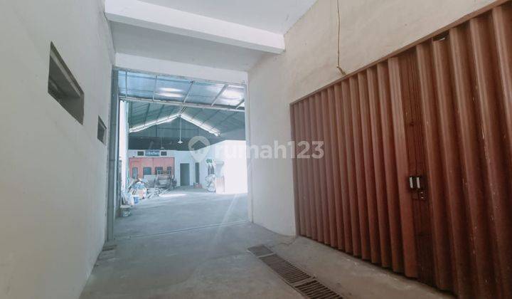 Gudang dan ruko tengah kota Semarang strategis ramai siap pakai dekat Majapahit dekat tol Gayamsari disewakan di Lamper raya Semarang tengah 2