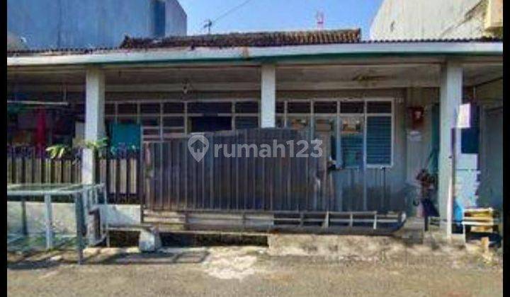 Rumah strategis tengah kota Semarang dijual di gergaji Semarang tengah  1