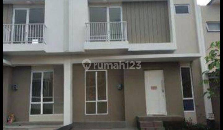 Rumah minimalis tengah kota Semarang siap pakai dekat RS Kariadi disewakan di Paramount village Simongan Manyaran Semarang barat