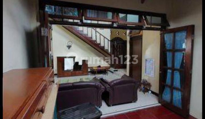 Rumah besar luas tengah kota Semarang siap huni dekat RS Kariadi dekat bandara dekat pamularsih dijual di Srinindito raya Ngemplak Simongan Semarang barat 2