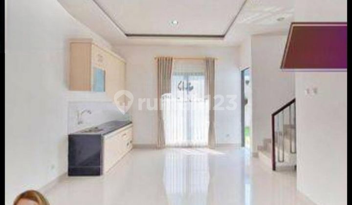 Rumah baru minimalis bagus tengah kota Semarang siap pakai dekat KIC Gatsu dekat tol Krapyak disewakan di Kedaton BSB city ngaliyan Semarang barat