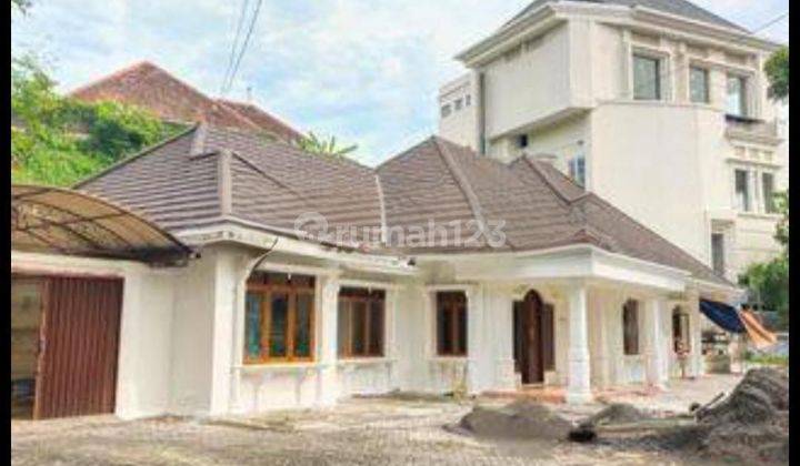 Rumah tengah kota Semarang atas daerah elit disewakan di S Parman Gajahmungkur Semarang selatan 1