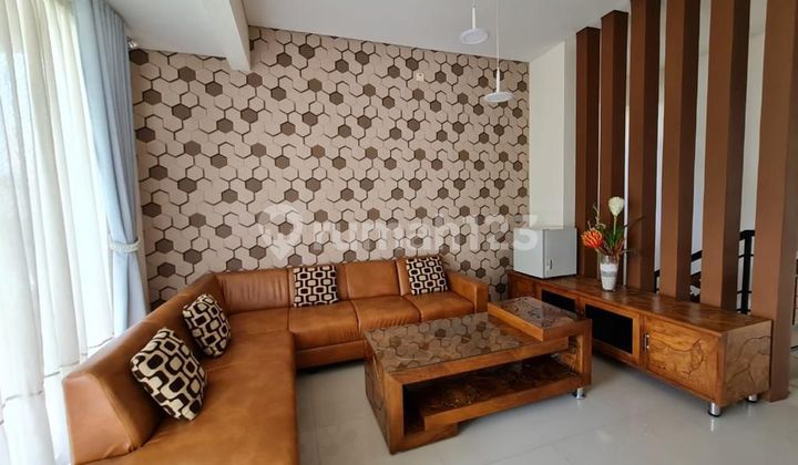 Rumah minimalis tengah kota Semarang siap pakai dekat KIC dekat tol disewakan di Ivy park BSB Citraland Ngaliyan Semarang barat