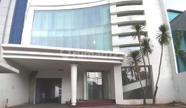 Ruang usaha tengah kota siap pakai di Pandanaran Semarang tengah 2