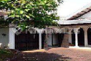 Rumah mewah tengah kota Semarang siap huni dijual di wungkal gajahmungkur semarang selatan 2