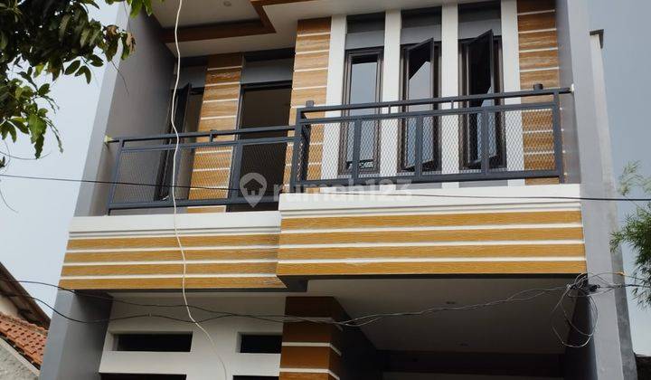 Rumah 2 Lantai Ciracas Jakarta Timur Dkt Term Kp Rambutan 1