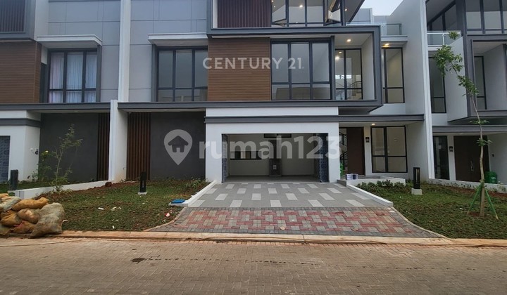 3-Story House in Cibubur Tourism City 1