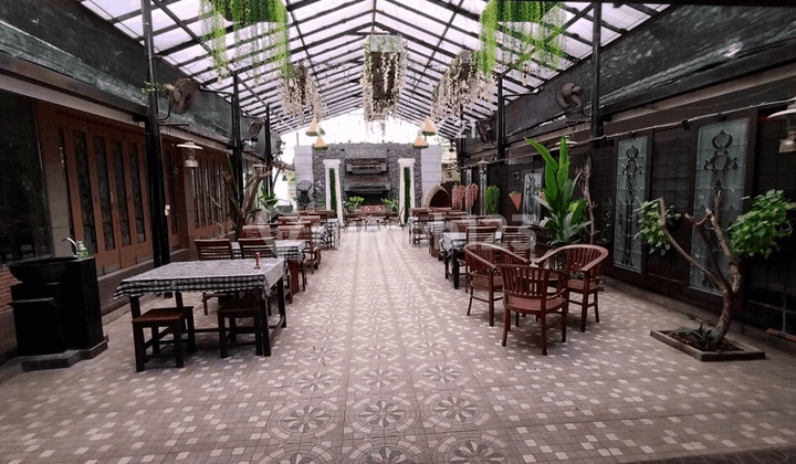 RESTO DI MAIN BOULEVARD KOTA WISATA CIBUBUR RESTO DI MAIN BOULEVARD KOTA WISATA CIBUBUR