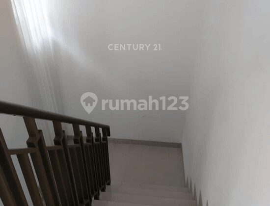 RUMAH DI PERUMAHAN CIBUBUR COUNTRY CIKEAS BOGOR 2