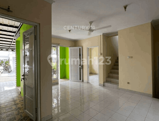 RUMAH 2 LANTAI DI KOTA WISATA CIBUBUR   