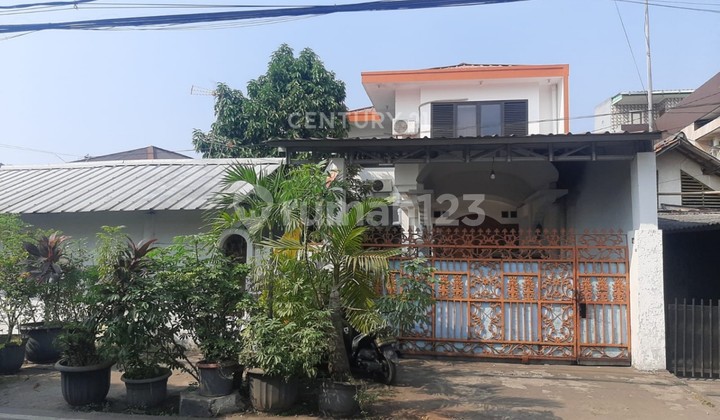 RUMAH 2 LANTAI DI MATRAMAN JAKARTA TIMUR RUMAH 2 LANTAI DI MATRAMAN JAKARTA TIMUR