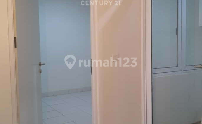 RUMAH 2 LANTAI DI DALAM CLUSTER KOTA WISATA CIBUBUR 2