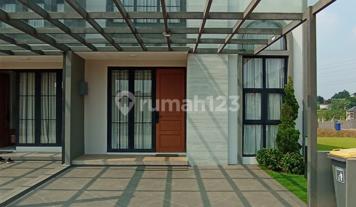 Dijual Rumah 1 Lantai High Ceiling American Classic Parung