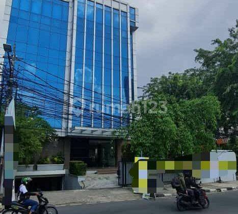 Dijual Gedung Perkantoran Siap Pakai di Cikini Jakarta Pusat 1