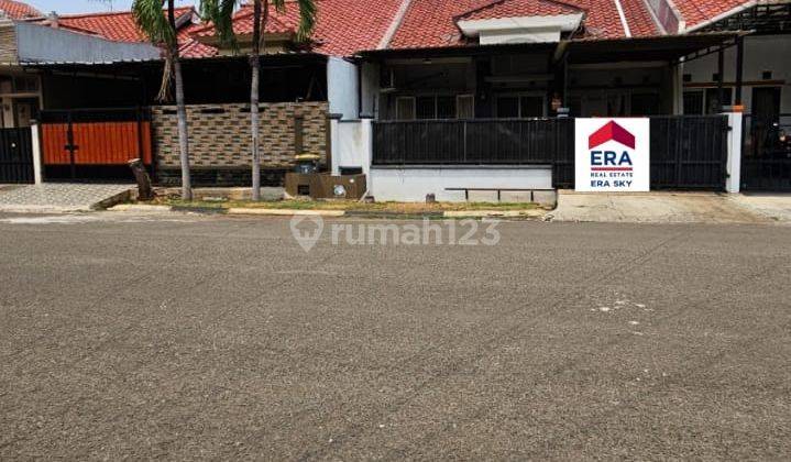 Dijual Cepat Rumah Siap Huni Semi Furnished di Cluster Tamansari Harapan Indah Bekasi  1