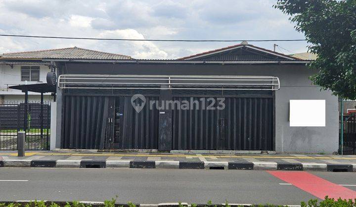 Rumah Hitung Tanah di Jatinegara Kaum Lokasi Untuk Usaha 1