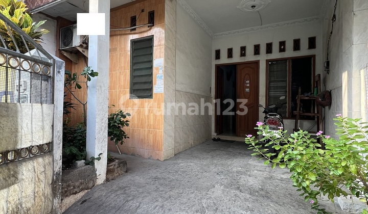 Rumah di Perumahan Duta Kranji Bekasi Barat 2