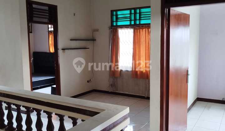 Hook House for Sale in Pondok Kelapa, East Jakarta 2